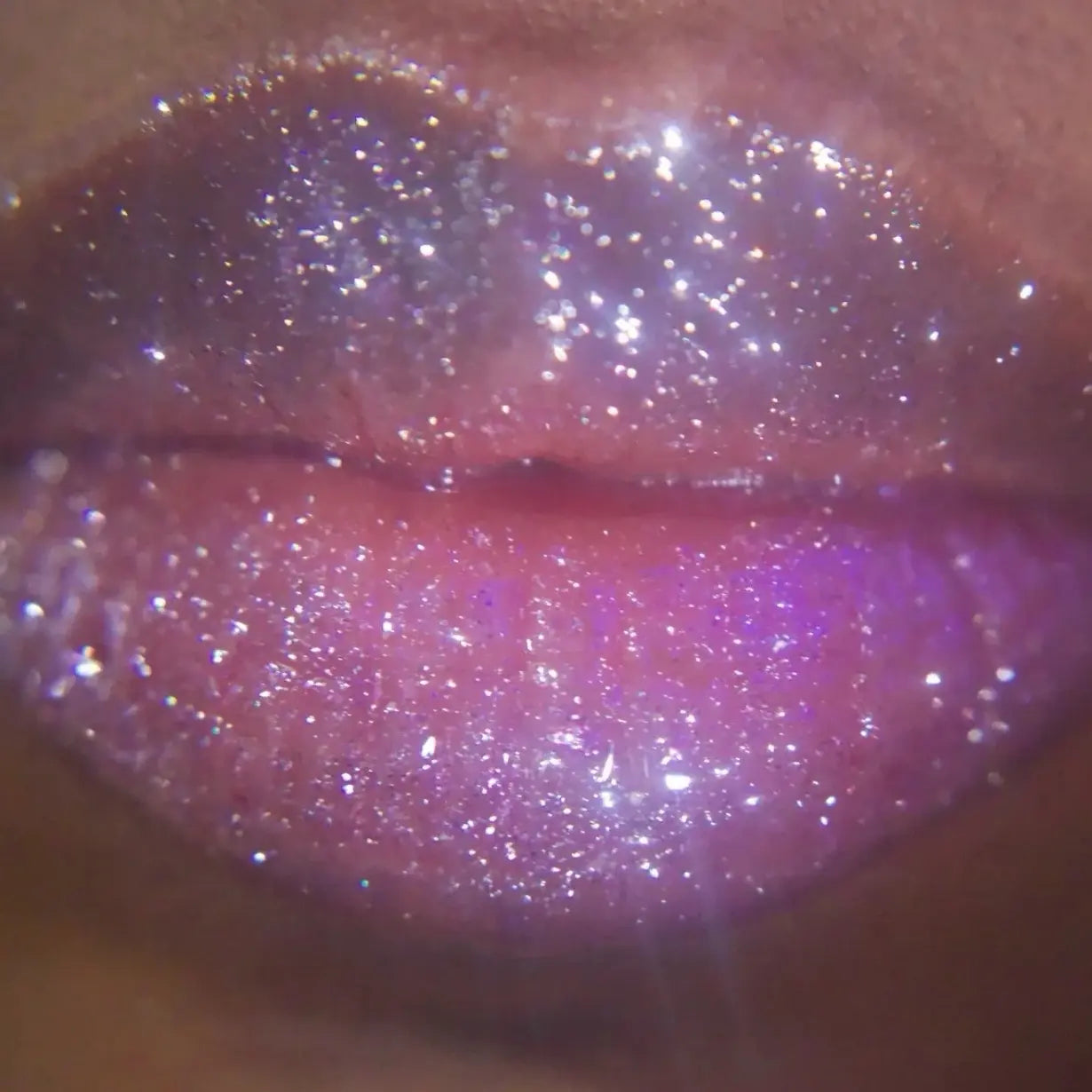GLITTER FILTER Lip Oil Gloss - Silky Smooth Glossy Lip Oil for Shimmery Glittery Lip Treatment with Hydrating Moisturizing Formula Subtle Plumping Effect