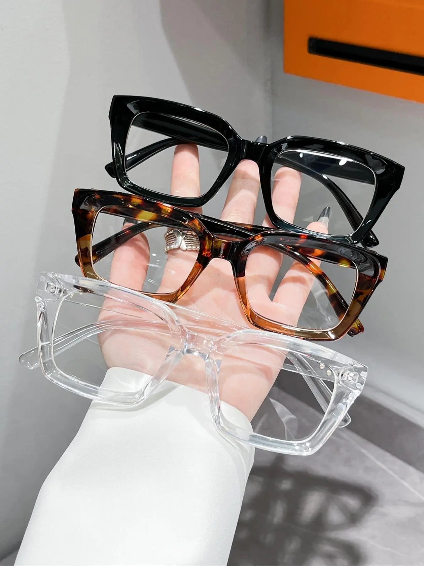 Simple Anti-Blue Light Eyeglasses for Everyday Use, Basic Square Frame Fashion Eyeglasses for Women & Men, Perfect for Student Daily Use, Stylish Square Frames, Casual Eyeglasses